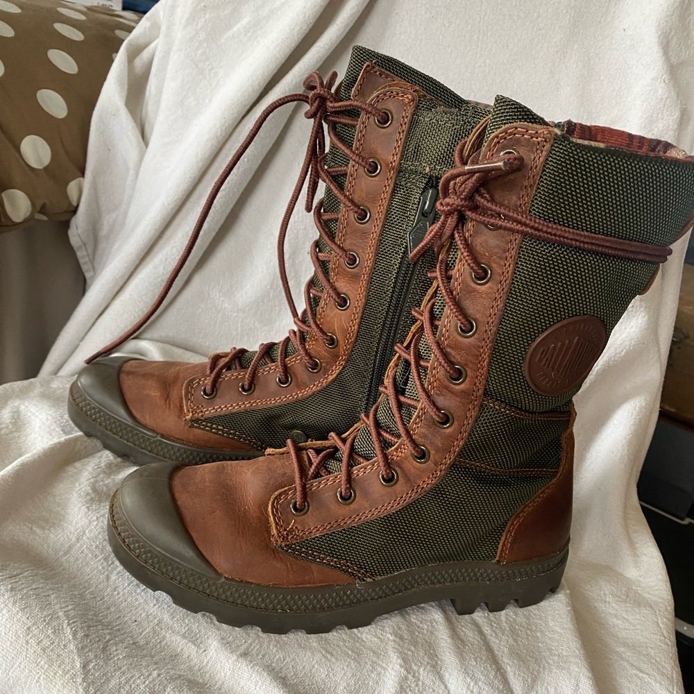 Palladium Women's Brown Leather and Olive Green Canvas Lace-Up Combat Boots - 8